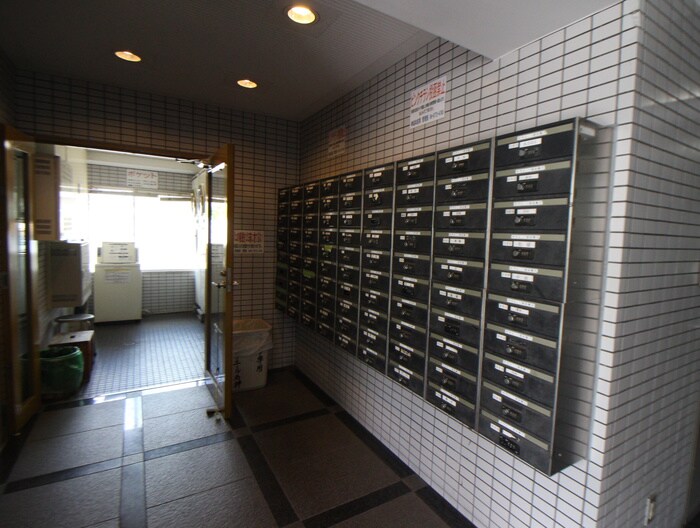 プリエール名神尼崎の物件外観写真