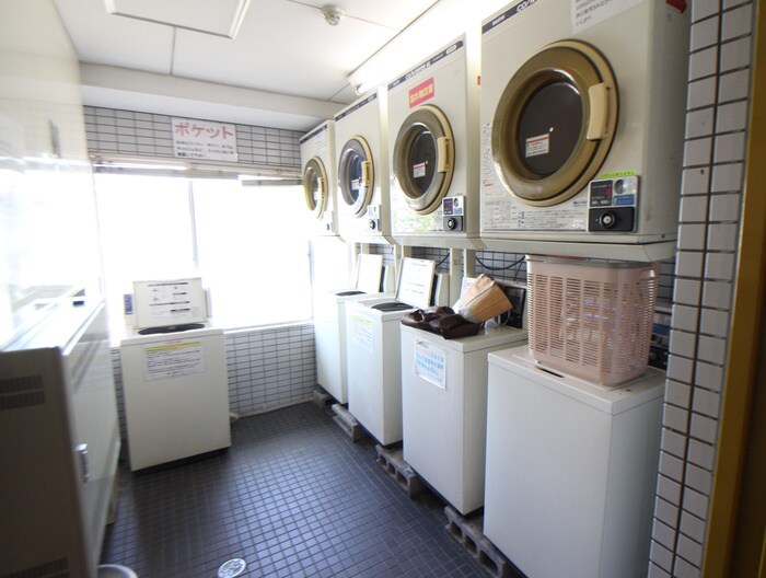 プリエール名神尼崎の物件外観写真