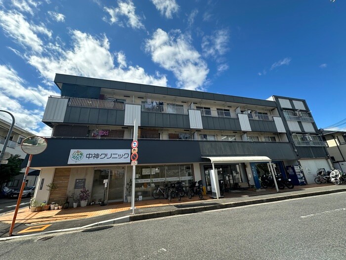 水尾グリーンハイツＣ棟の物件外観写真