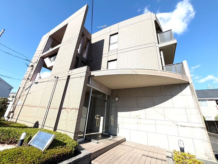 ミッテルハウスの物件外観写真