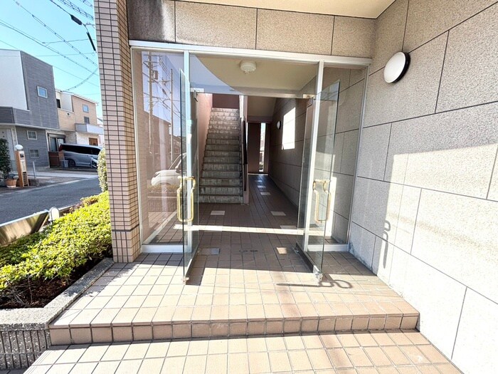 ミッテルハウスの物件外観写真