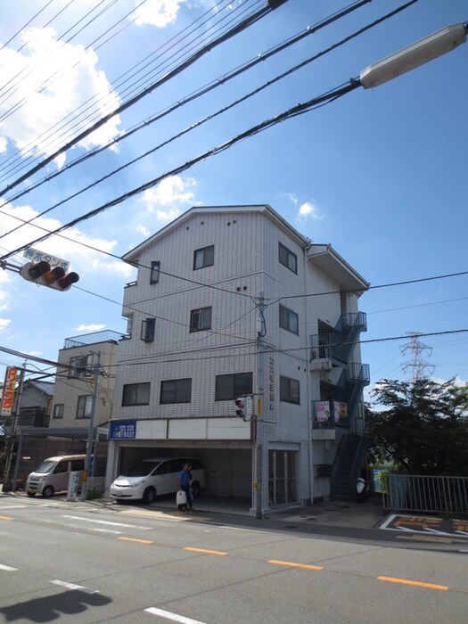 コスモ津田北マンションの物件外観写真