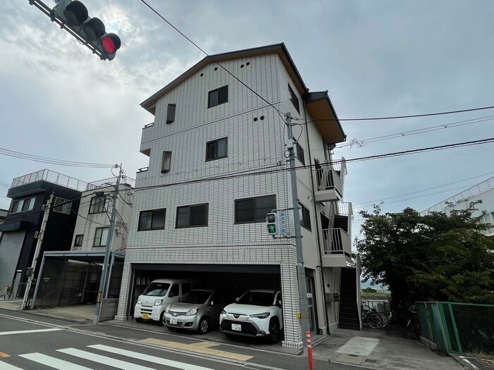 コスモ津田北マンションの物件外観写真