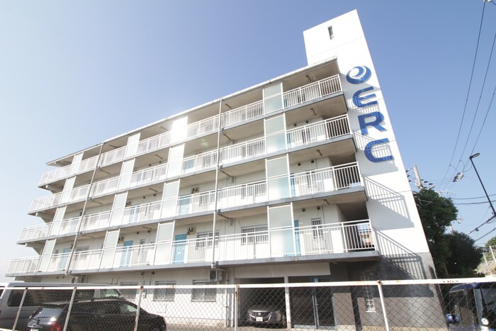 マリンハイム塩屋の物件外観写真