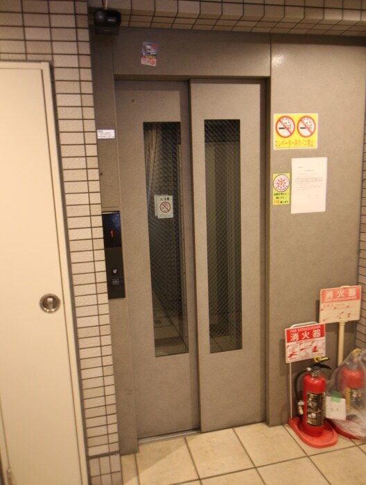 プチメゾン南の物件外観写真