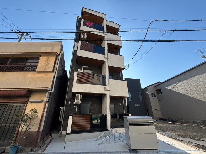 F Normal is SEAMの物件外観写真