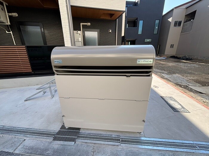 F Normal is SEAMの物件外観写真