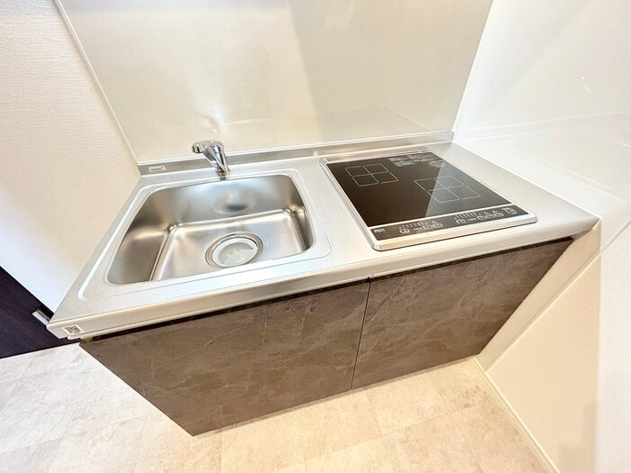 East Garage Placeの物件内観写真