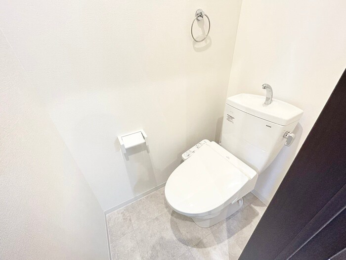 East Garage Placeの物件内観写真