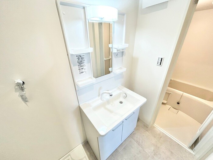 East Garage Placeの物件内観写真