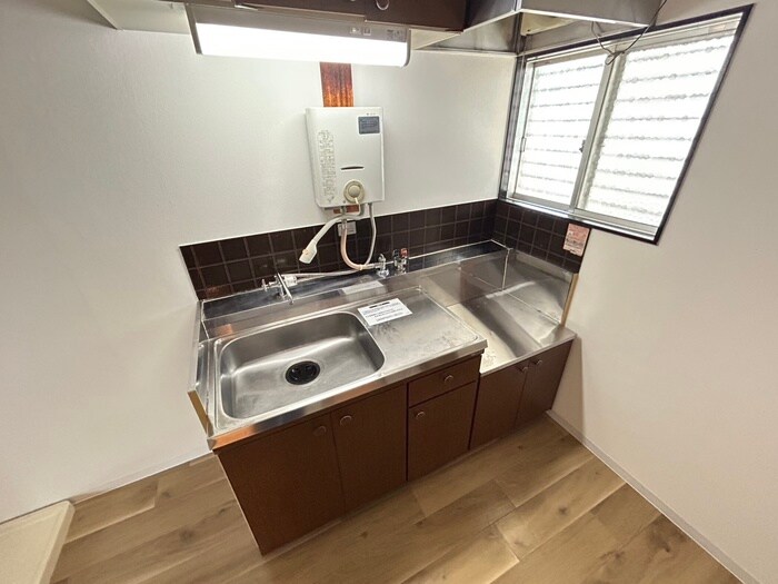 トネサニ－ハイツWESTの物件内観写真