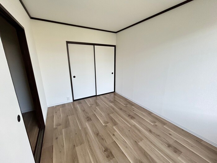 トネサニ－ハイツWESTの物件内観写真