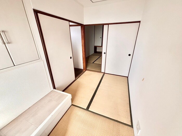 田井町貸家の物件内観写真