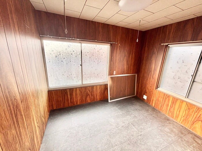 田井町貸家の物件内観写真