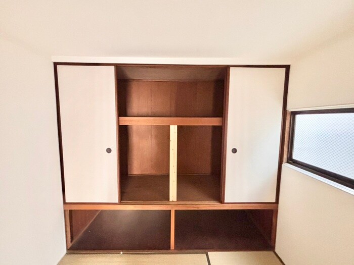 田井町貸家の物件内観写真