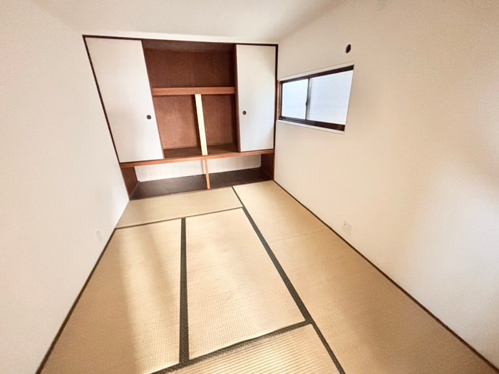 田井町貸家の物件内観写真