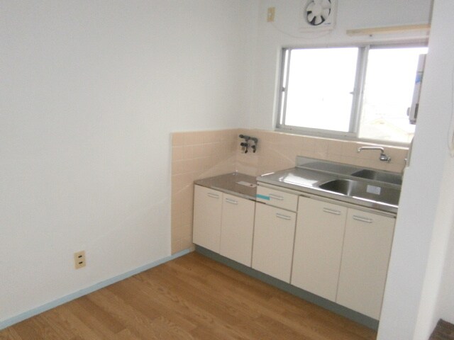 元町マンションの物件内観写真