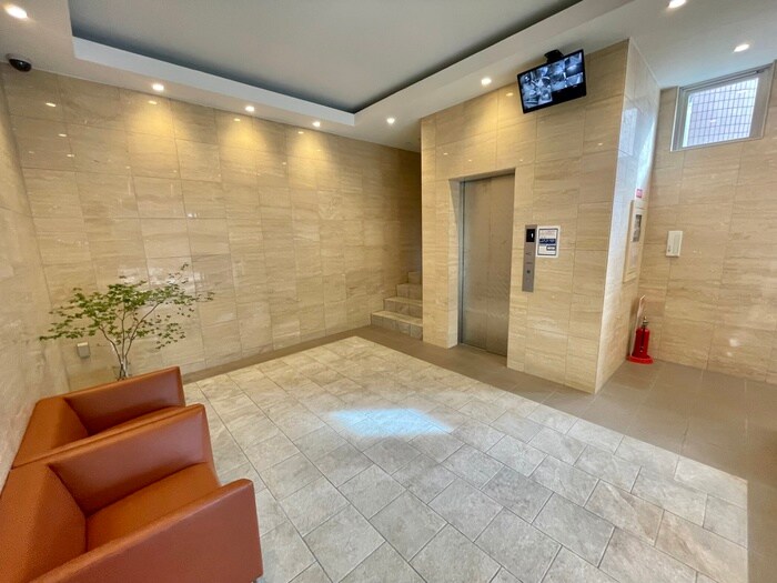 京都　六三館の物件外観写真