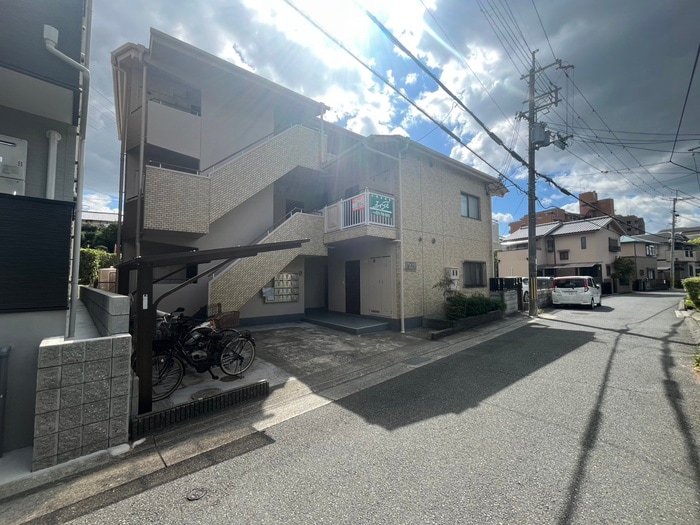 フェリスの物件外観写真