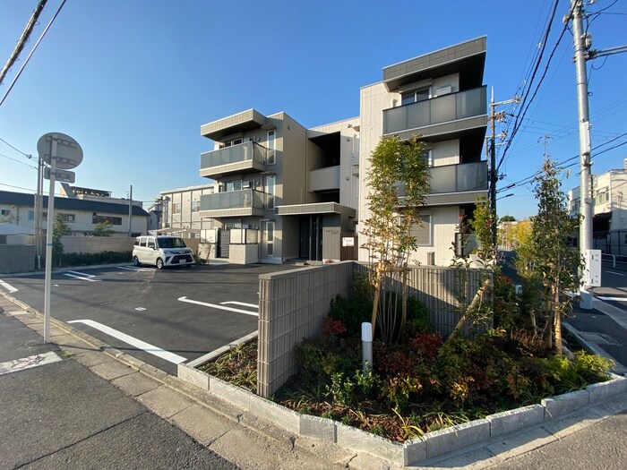 Ｆｅｌｉｃｅの物件外観写真