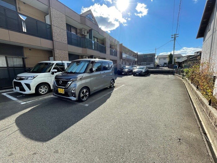 シャイン池之宮の物件外観写真