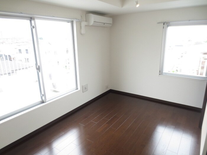 レジディア甲東園の物件内観写真