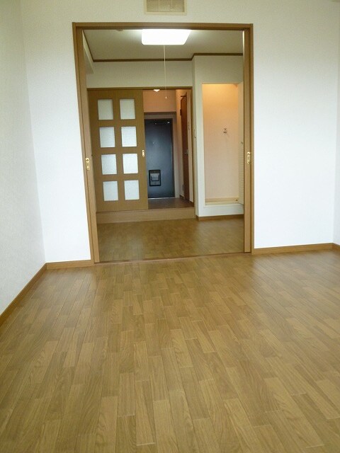 ノルデンハイム東三国Ｂ棟の物件内観写真