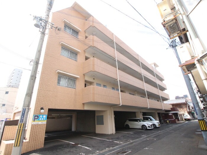 メゾンイサムの物件外観写真