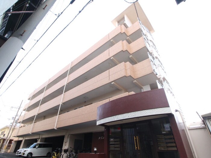 メゾンイサムの物件外観写真