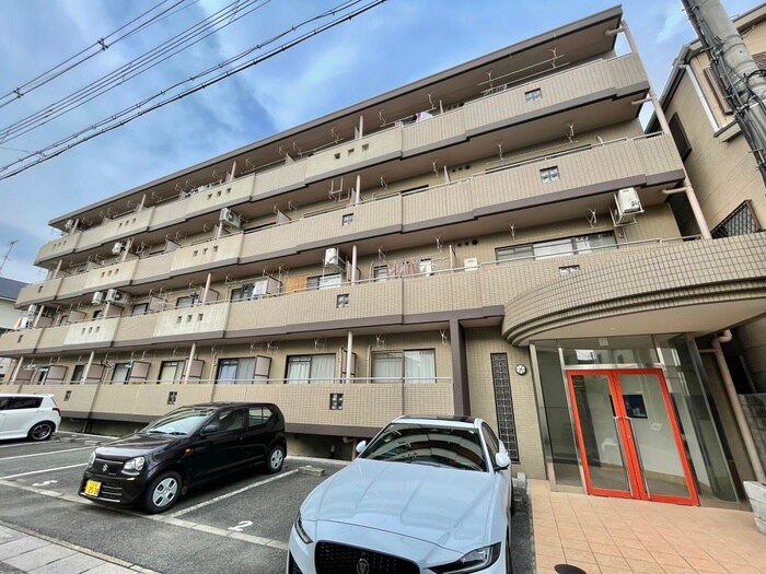 カ－サ・ヴェルディの物件外観写真