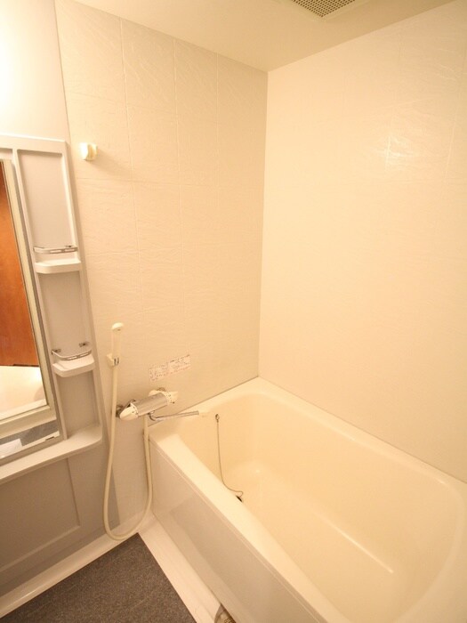 フォレステ－ジュ江坂垂水町の物件内観写真