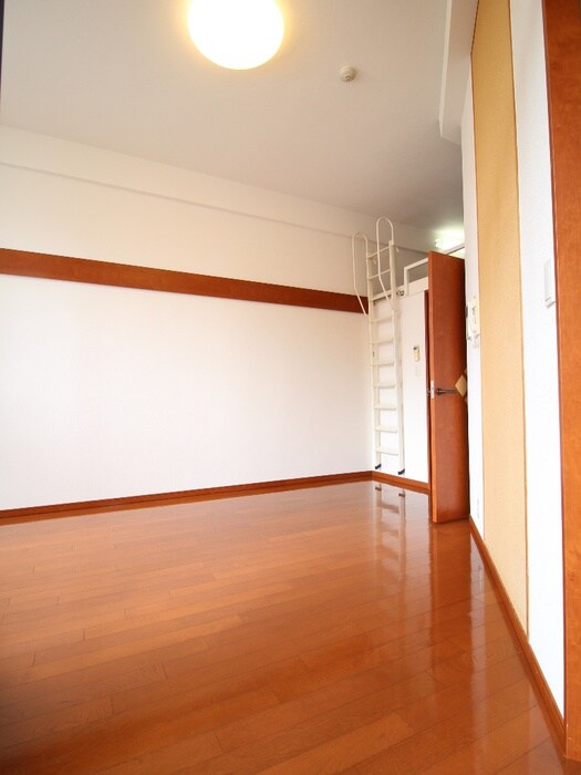 フォレステ－ジュ江坂垂水町の物件内観写真