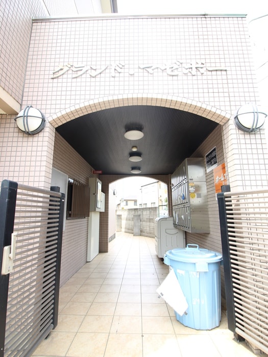 グランドマゼボ－の物件外観写真