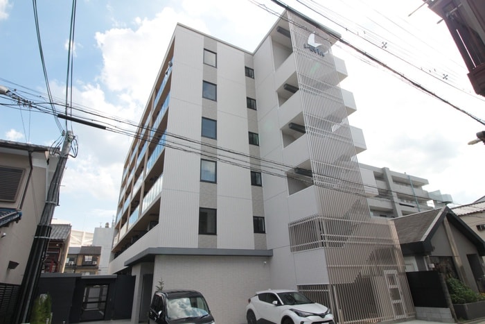 ｱｸｱﾌﾟﾚｲｽ京都西院Ⅱ(308)の物件外観写真