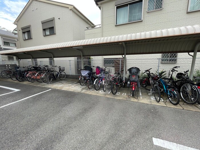 フレンドヒルの物件外観写真