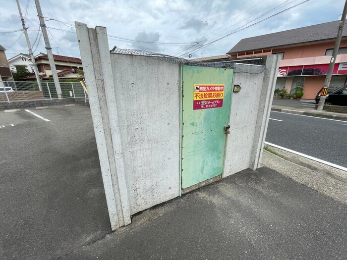 フレンドヒルの物件外観写真