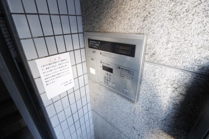 ビィバ丸太町の物件外観写真