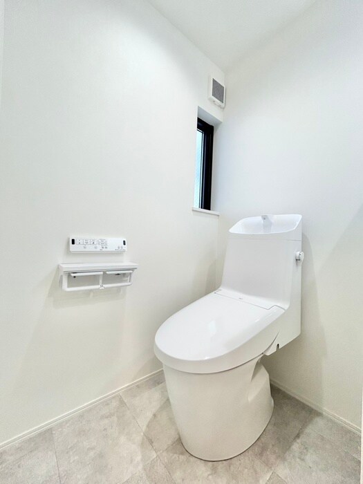 レガーロ鳳東町の物件内観写真