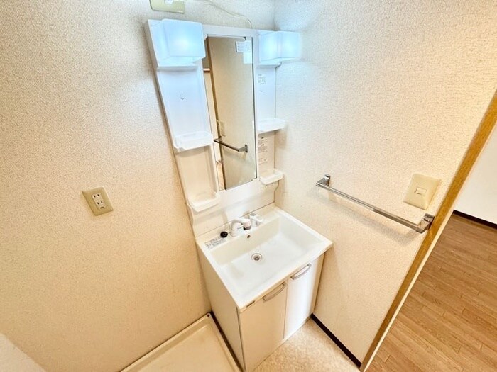 リバ－サイドマンション川勝の物件内観写真