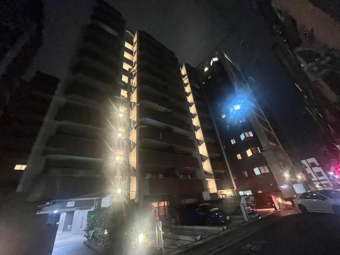 アールヴェール河原町二条(802)の物件外観写真