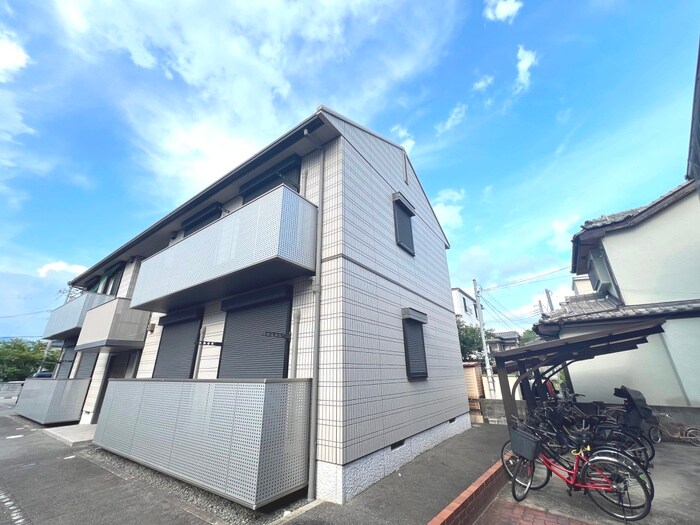 ディアス西真上Ｃ棟の物件外観写真