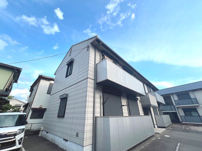 ディアス西真上Ｃ棟の物件外観写真