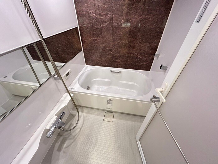 ＬＵＸＥ北桜塚の物件内観写真