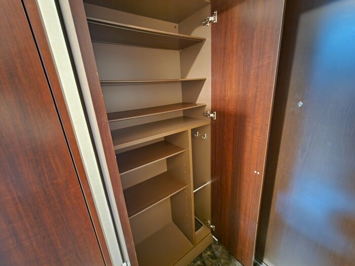 ベルファ－ス緑地公園の物件内観写真