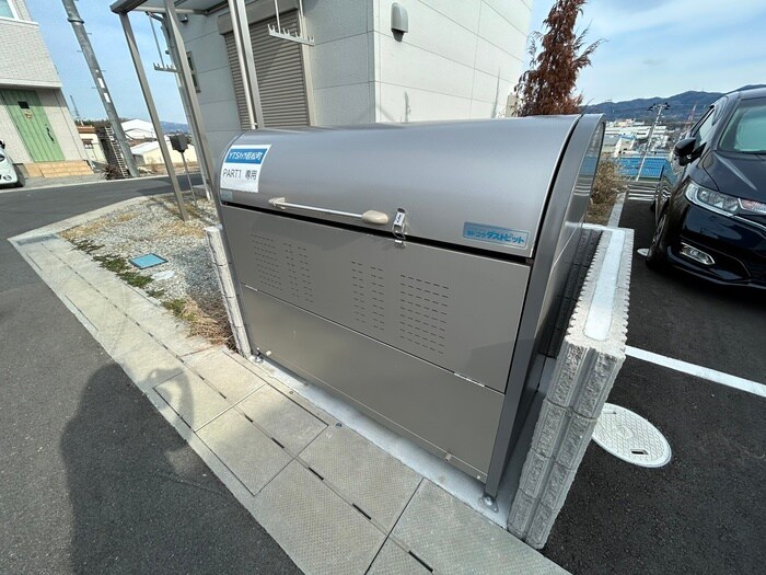 YTSハイツ若松町PART1の物件外観写真