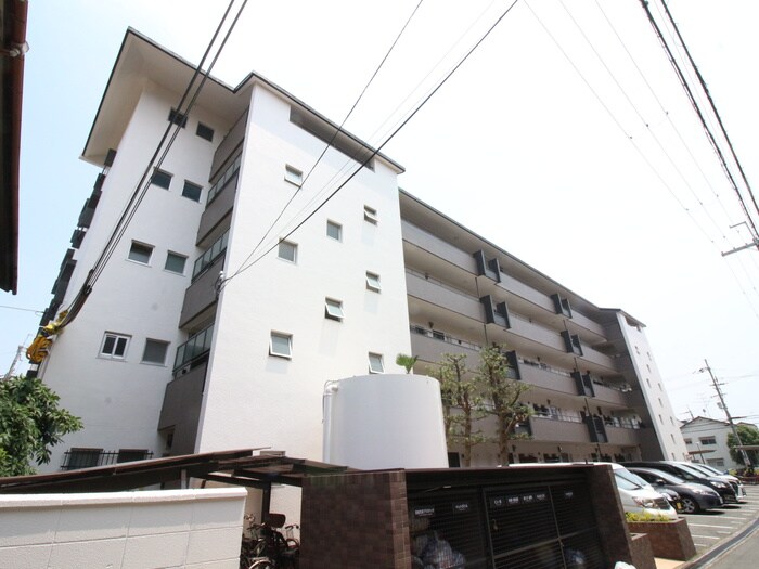 アスモ岡町の物件外観写真