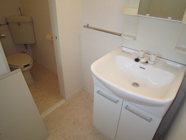 アスモ岡町の物件内観写真