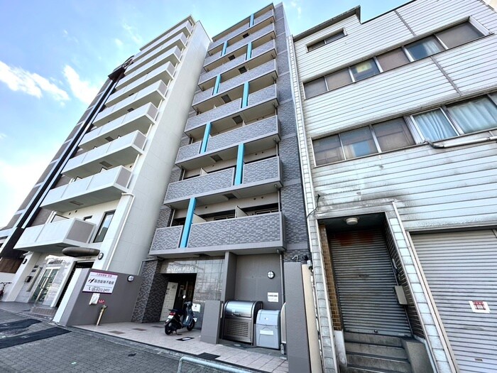 マインズ・コム新北野の物件外観写真