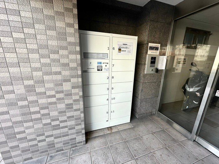 マインズ・コム新北野の物件外観写真