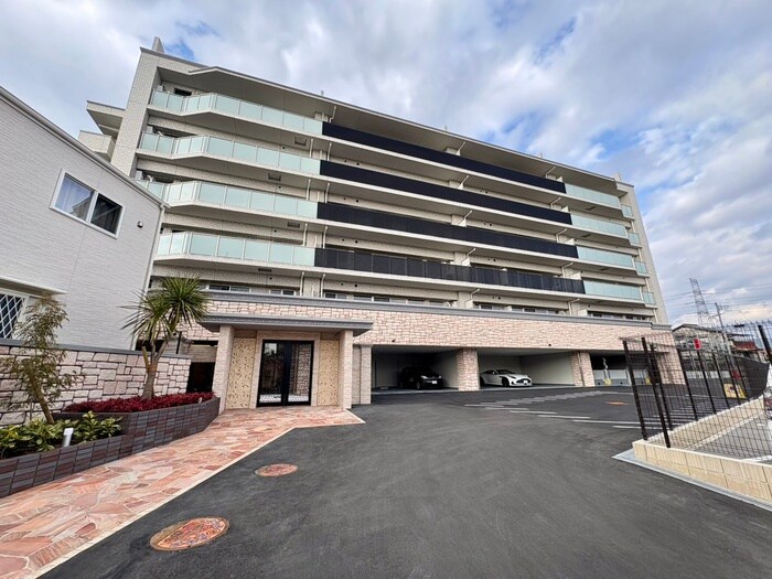 プレジオ宝塚ASIANの物件外観写真